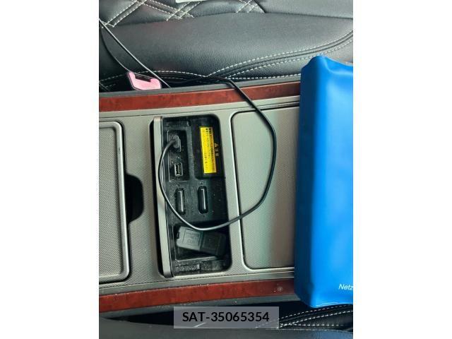 Toyota VELLFIRE 2010-03 7360283-27