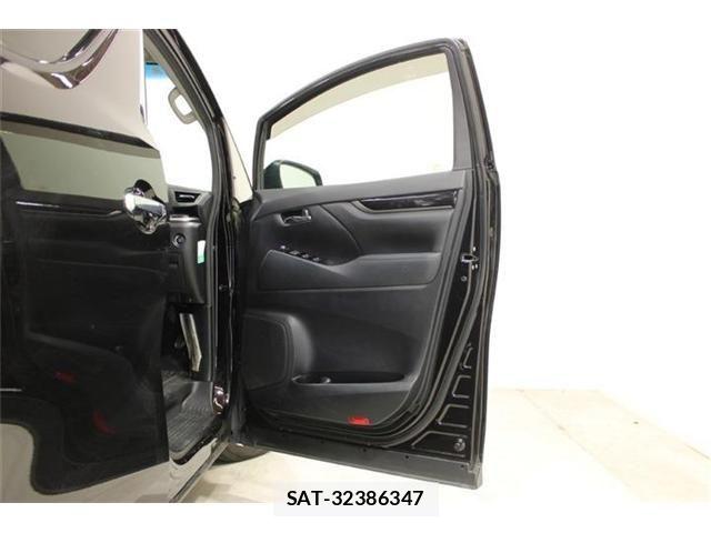 Toyota VELLFIRE 2018-03 7360264-28