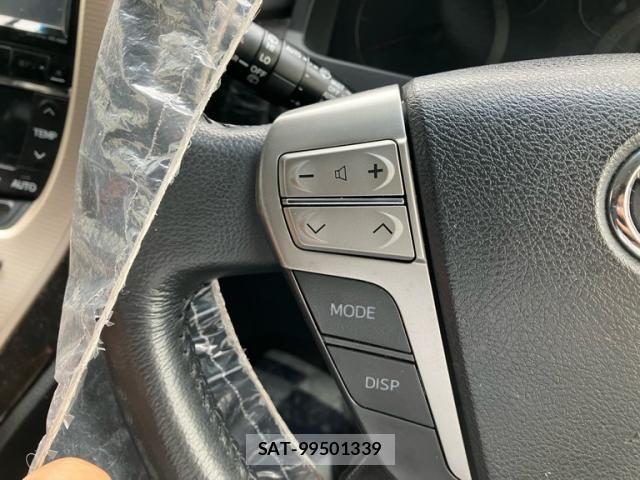 Toyota VELLFIRE 2013-08 7360280-19