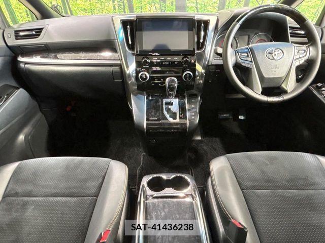 Toyota VELLFIRE 2021-03 7360247-1