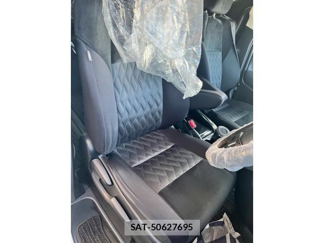 Toyota VELLFIRE 2018-02 7360261-7