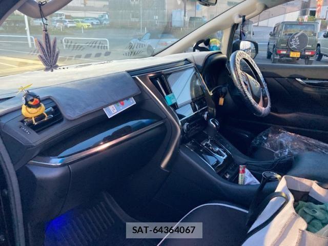 Toyota VELLFIRE 2019-10 7360258-8