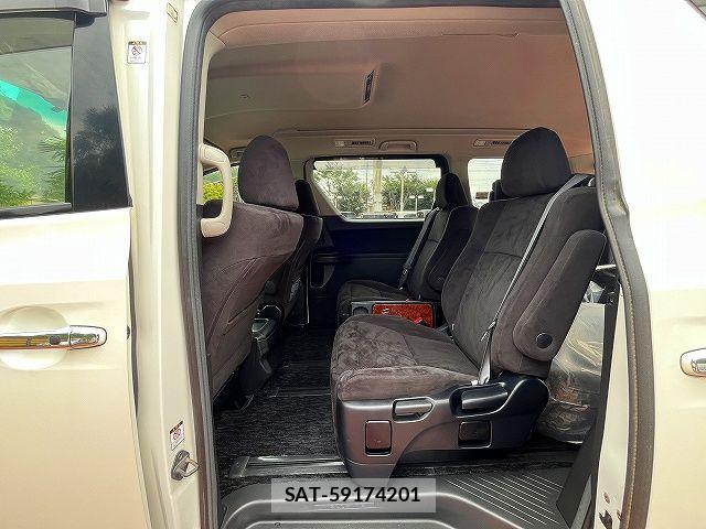 Toyota VELLFIRE 2009-11 7394624-12