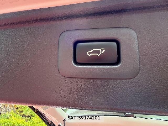Toyota VELLFIRE 2009-11 7394624-21