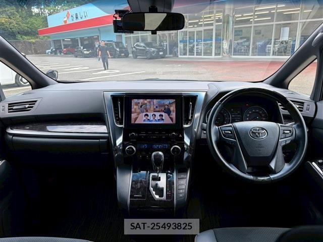 Toyota VELLFIRE 2021-04 7394608-13