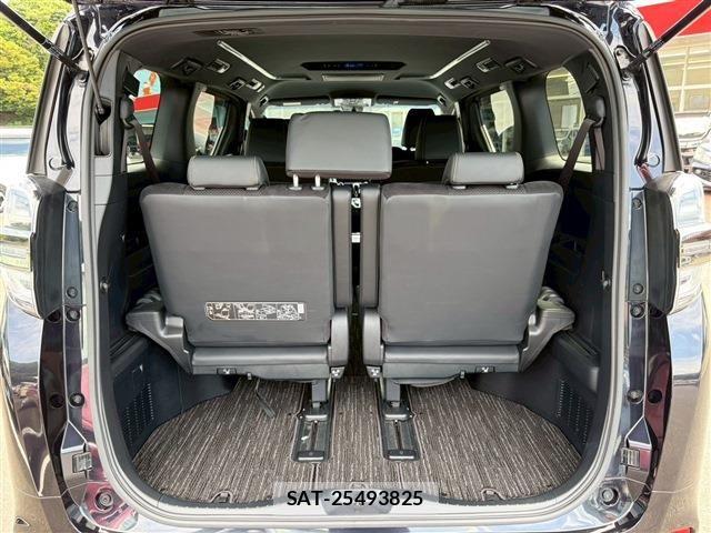 Toyota VELLFIRE 2021-04 7394608-16