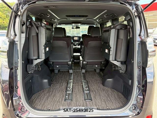 Toyota VELLFIRE 2021-04 7394608-17