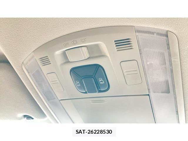 Toyota VELLFIRE 2012-06 7394626-21
