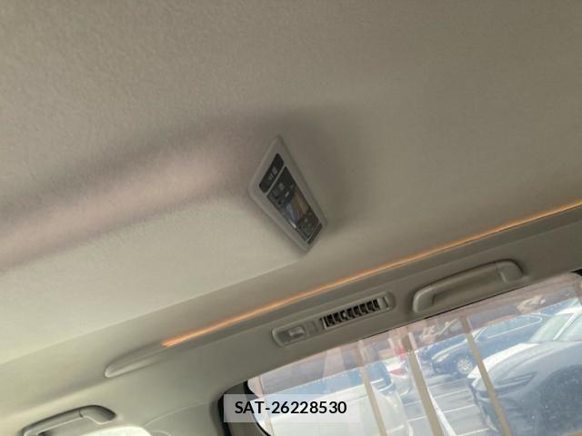 Toyota VELLFIRE 2012-06 7394626-8