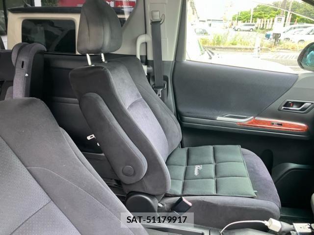 Toyota VELLFIRE 2009-07 7394627-16