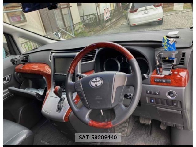 Toyota VELLFIRE 2011-01 7394625-5