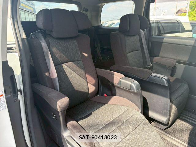 Toyota VELLFIRE 2012-11 7458559-27