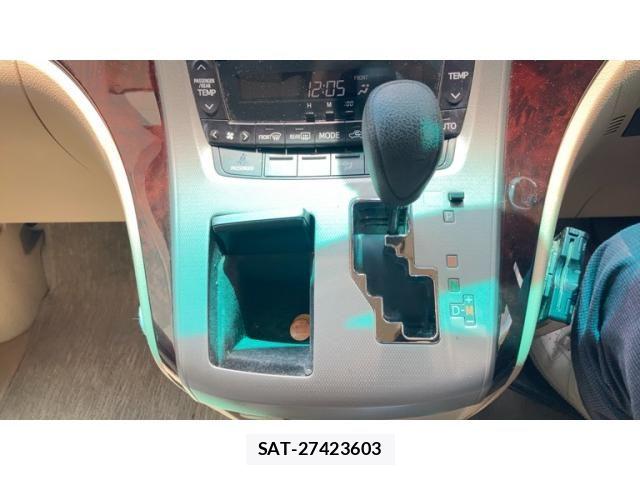 Toyota VELLFIRE 2014-11 7458571-15