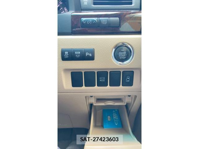 Toyota VELLFIRE 2014-11 7458571-16