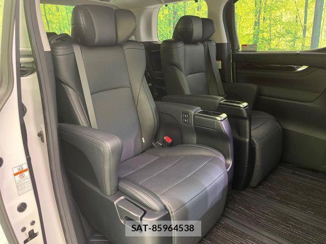 Toyota VELLFIRE 2018-11 7458535-8