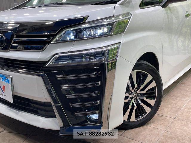 Toyota VELLFIRE 2020-04 7458539-12