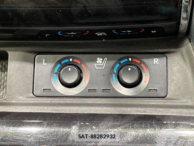 Toyota VELLFIRE 2020-04 7458539-6