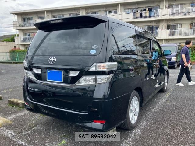 Toyota VELLFIRE 2008-11 7458574-1
