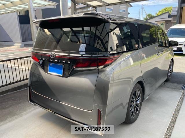 Toyota VELLFIRE 2025-04 7458521-3