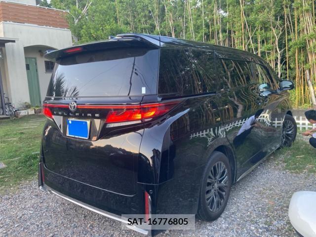 Toyota VELLFIRE 2024-11 7458531-5