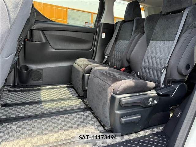 Toyota VELLFIRE 2018-05 7458553-18