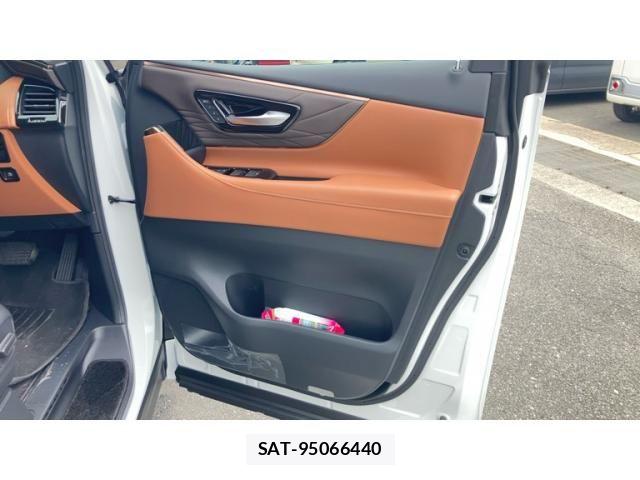 Toyota VELLFIRE 2024-01 7458528-10