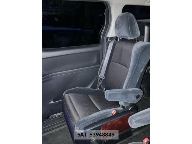 Toyota VELLFIRE 2008-09 7458572-10