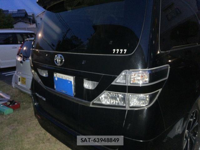 Toyota VELLFIRE 2008-09 7458572-5