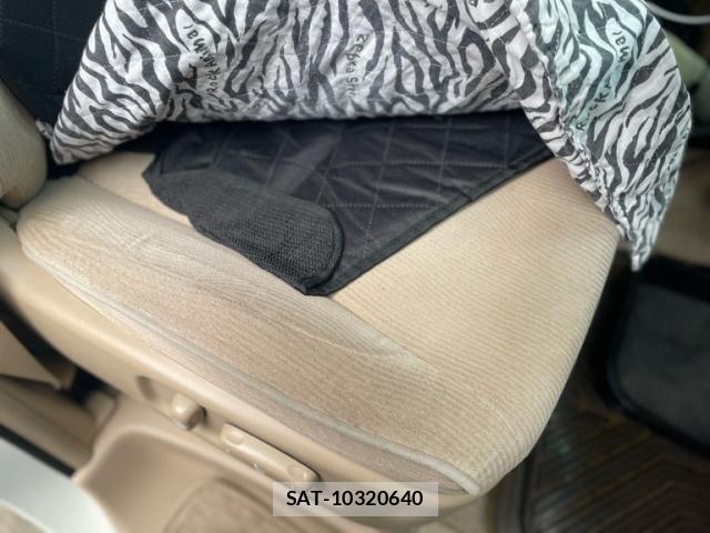 Toyota VELLFIRE 2008-09 7458568-14