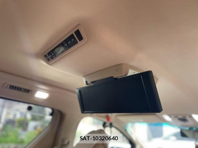 Toyota VELLFIRE 2008-09 7458568-17