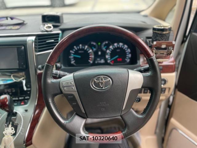 Toyota VELLFIRE 2008-09 7458568-20