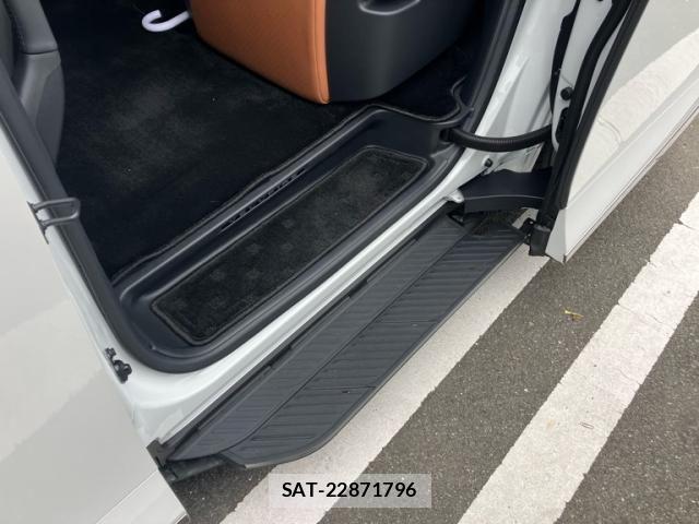 Toyota VELLFIRE 2025-03 7458525-16