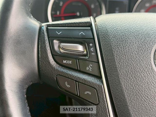 Toyota VELLFIRE 2018-07 7458541-19
