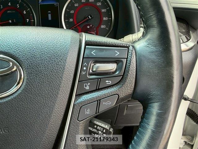 Toyota VELLFIRE 2018-07 7458541-20