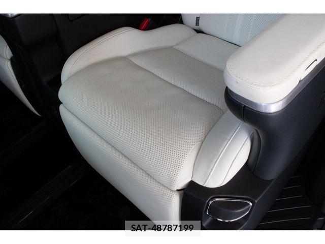 Toyota VELLFIRE 2018-03 7458534-18