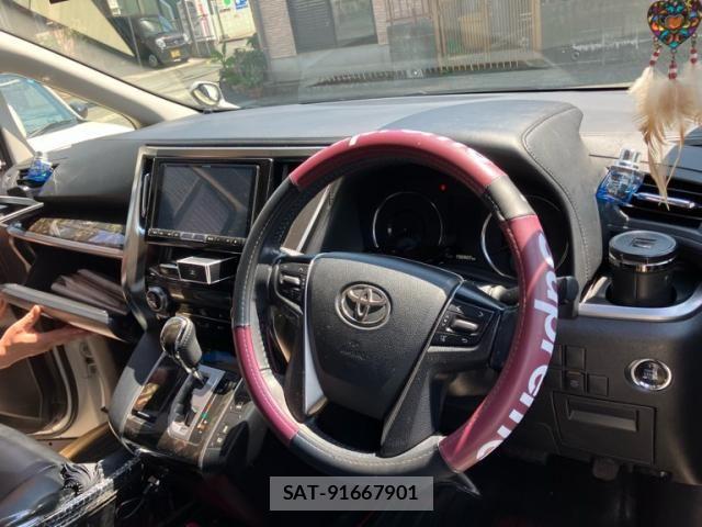 Toyota VELLFIRE 2016-08 7503389-13