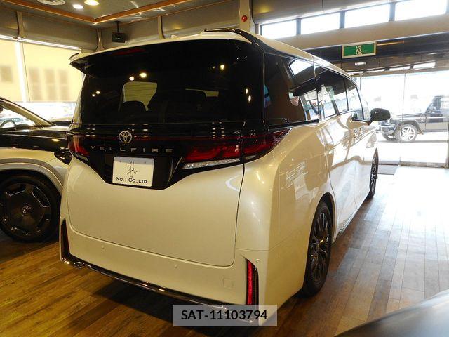 Toyota VELLFIRE 2025-09 7503366-2