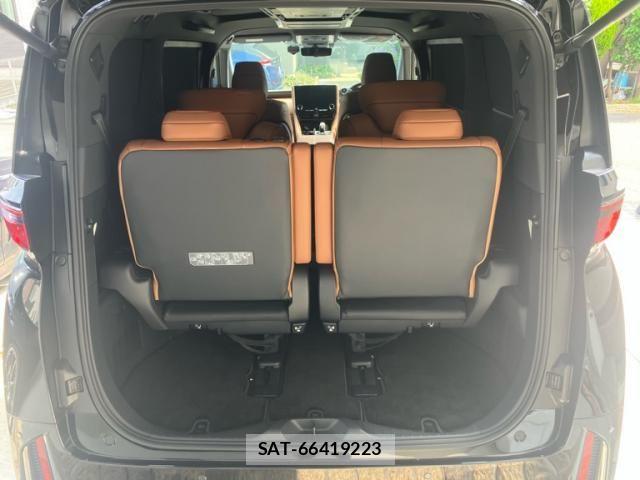 Toyota VELLFIRE 2024-04 7510324-11