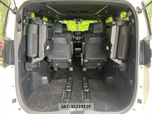 Toyota VELLFIRE 2020-11 7503369-10
