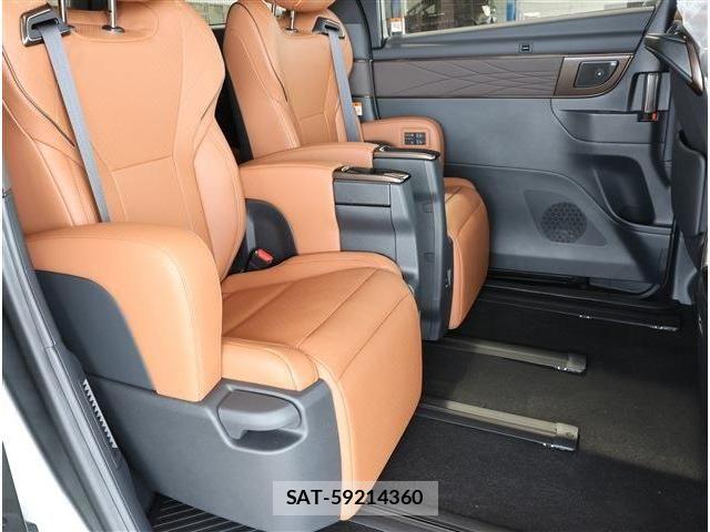 Toyota VELLFIRE 2026-02 7503368-13