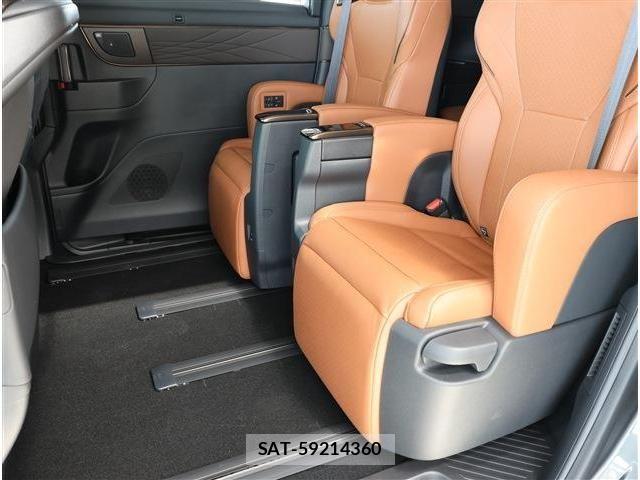 Toyota VELLFIRE 2026-02 7503368-16