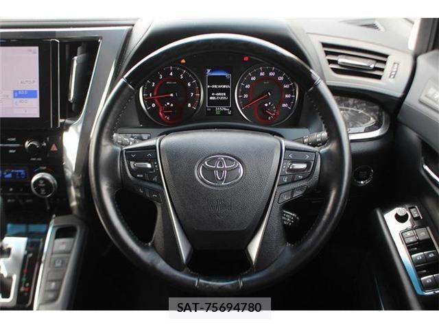 Toyota VELLFIRE 2020-05 7563012-21
