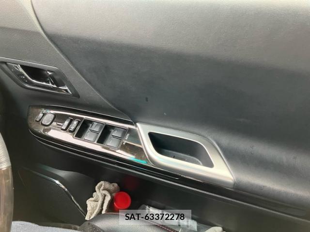 Toyota VELLFIRE 2012-11 7563016-16