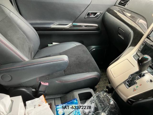 Toyota VELLFIRE 2012-11 7563016-20