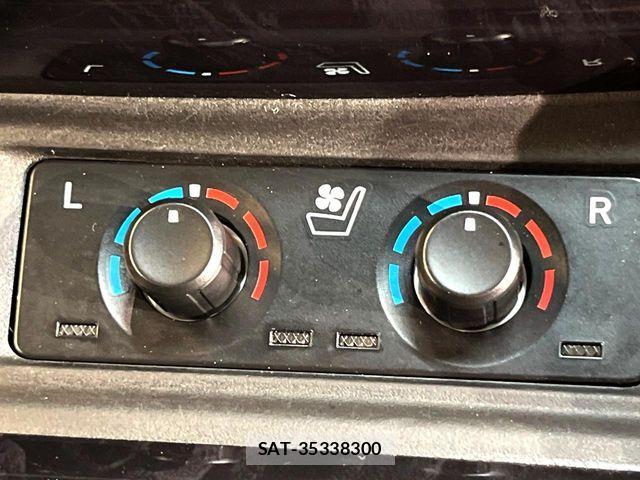 Toyota VELLFIRE 2019-09 7563010-7