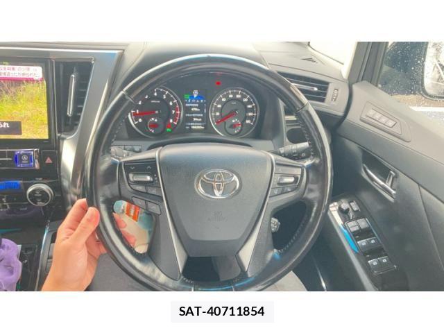 Toyota VELLFIRE 2017-03 7563015-13