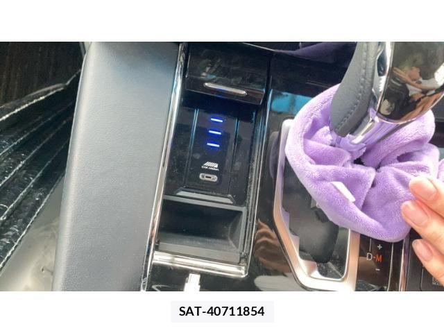 Toyota VELLFIRE 2017-03 7563015-22