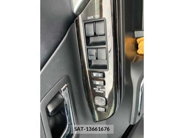Toyota VELLFIRE 2013-12 7620985-16