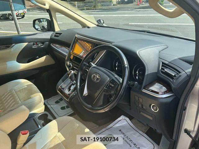 Toyota VELLFIRE 2019-06 7620978-18