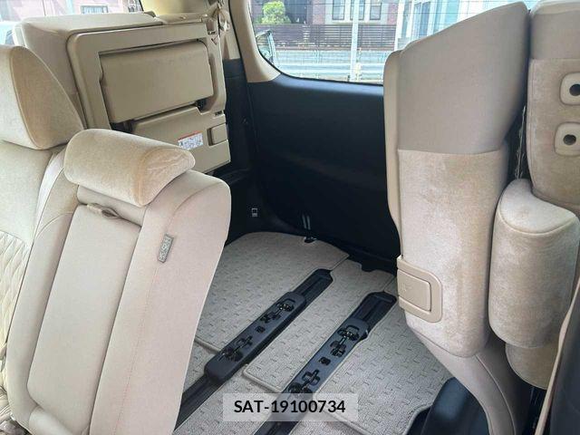 Toyota VELLFIRE 2019-06 7620978-26